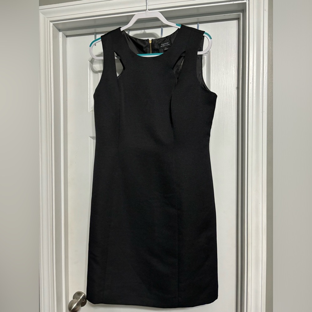 Black sleeveless knee high dress